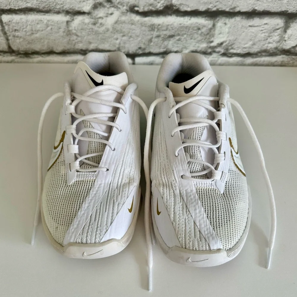 Nike React Metcon Turbo in White and Metallic Gold - 6.5 - Picture 4 of 6
